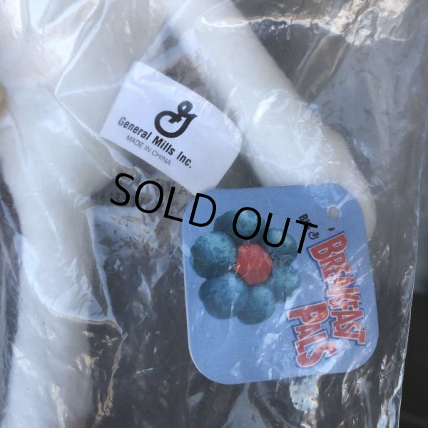 画像4: 90s Vintage General Mills Cereal Trix Rabbit Beans Doll (B033) (4)