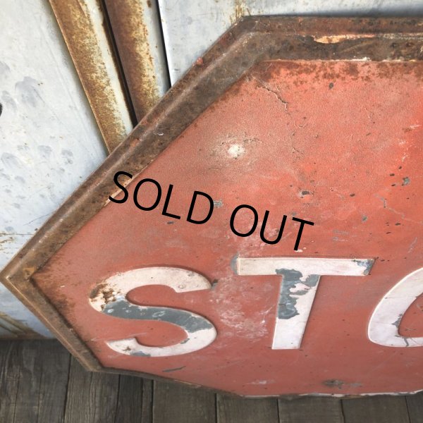 画像3: 1940s Vintage U.S.A Embossed Stop Road Sign (B039)  (3)