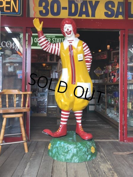 画像1: Vintage Ronald McDonald Store Display Life Size Statue (1)