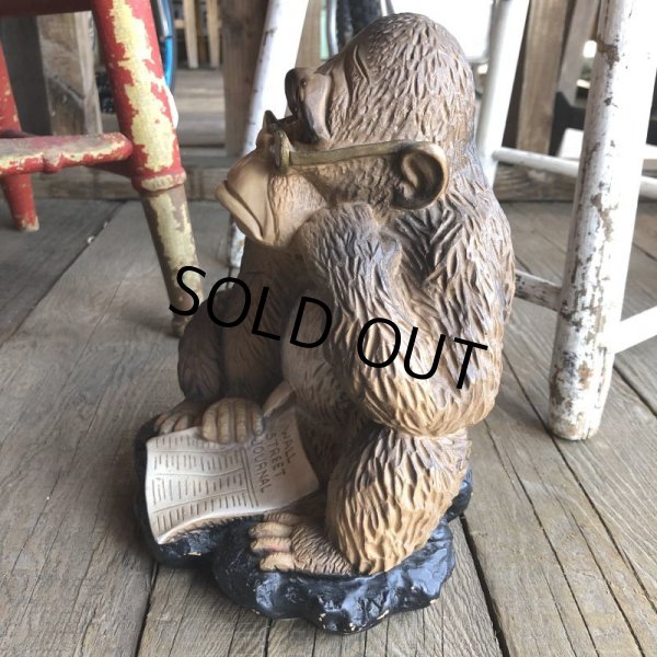 画像2: 60s Vintage Wall Street Journal Gorilla Statue (B056) (2)