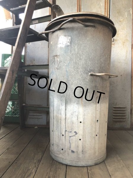 画像15: 1940s Vintage Industriel Heavy Duty Iron Trash Box (B133) (15)