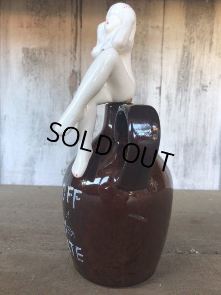 画像3: Vintage Japan Nude Naked Pin-up Girl Ceramic Decanter  Lay Off .. (B203) (3)