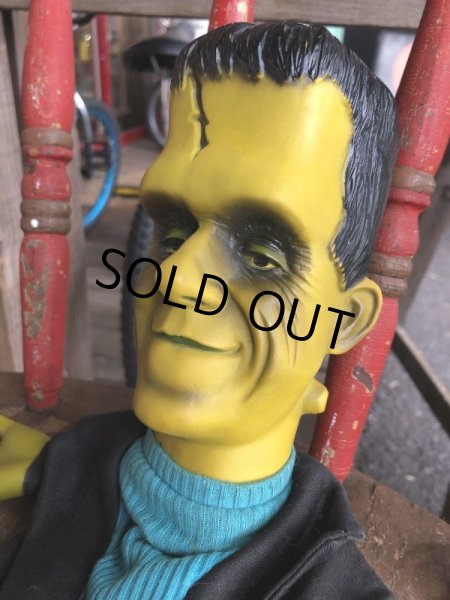 画像3: 60s Vintage Mattel The Munsters TV Show Herman Tanking Hand Puppet Doll (B216)  (3)