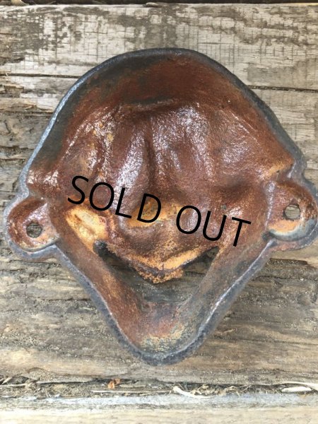 画像5: Vintage Drunk 4 Eyes Cast Iron Opener (B229) (5)