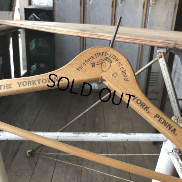 画像6: Vintage Antique Advertising Wood Hanger for a fresh STRT.STOP at a Hotel (B241) (6)