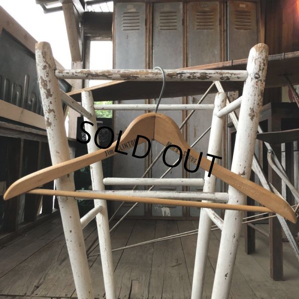 画像2: Vintage Antique Advertising Wood Hanger Jim CLINTON Men's Store (B249) (2)