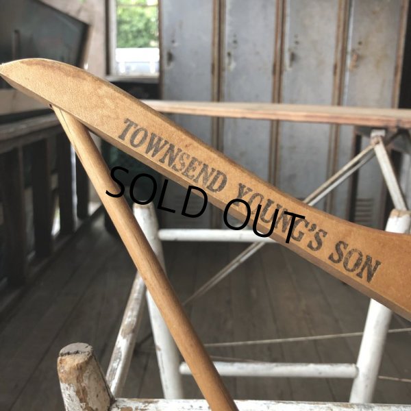 画像2: Vintage Antique Advertising Wood Hanger 157 MAIN ST. (B259) (2)