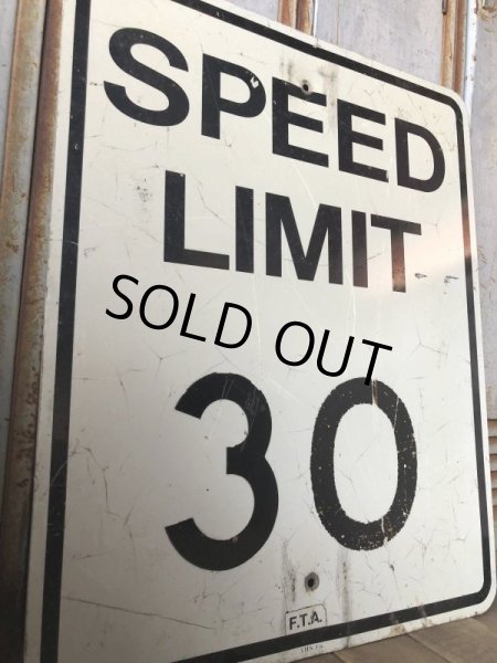 画像2: Vintage Road Sign SPEED LIMIT 30 (B315)  (2)