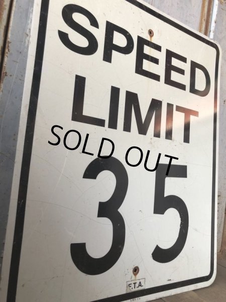 画像2: Vintage Road Sign SPEED LIMIT 35 (B322)  (2)
