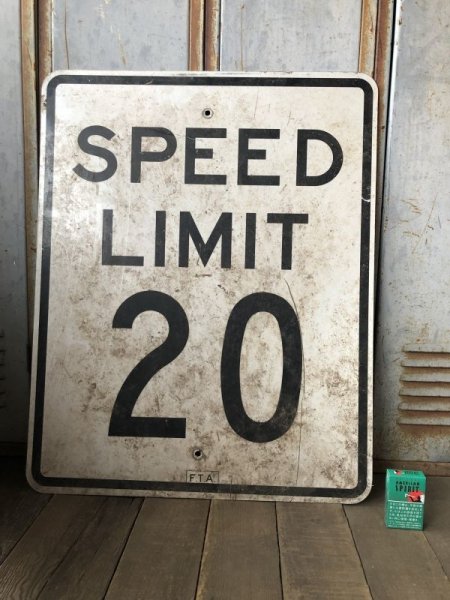 画像1: Vintage Road Sign SPEED LIMIT 20 (B298)  (1)