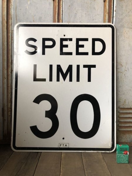 画像1: Vintage Road Sign SPEED LIMIT 30 (B317)  (1)
