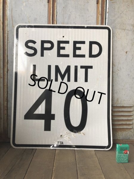 画像1: Vintage Road Sign SPEED LIMIT 40 (B325)  (1)