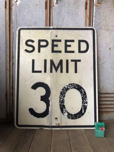画像1: Vintage Road Sign SPEED LIMIT 30 (B319)  (1)
