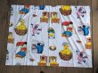 画像2: Vintage Sesame Street Fabric 100x76cm (B398) (2)