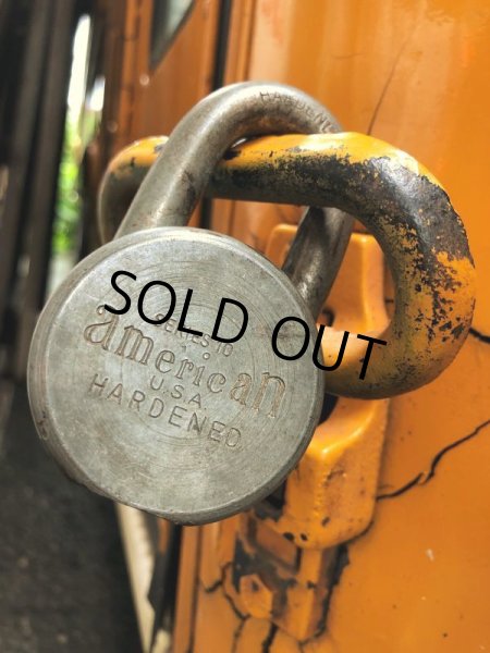 画像8: Vintage American Lock Co Series 10 Hardened Padlock (B402) (8)