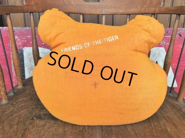 画像2: 60s Vintage Esso Exxon Friends Of The Tiger Pillow Cushion (B415) (2)