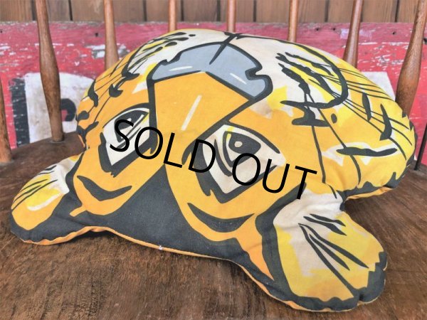 画像5: 60s Vintage Esso Exxon Friends Of The Tiger Pillow Cushion (B416) (5)