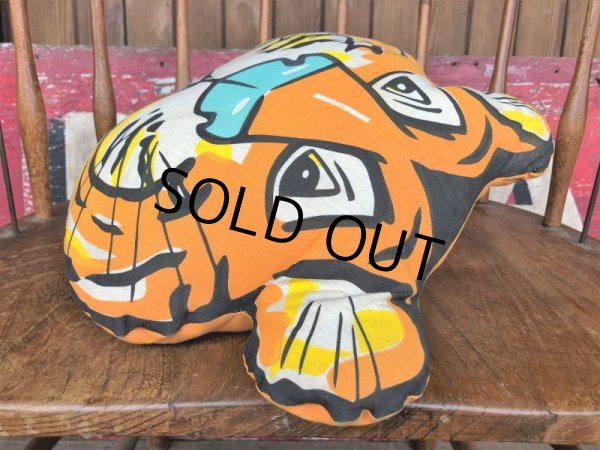 画像5: 60s Vintage Esso Exxon Friends Of The Tiger Pillow Cushion (B415) (5)