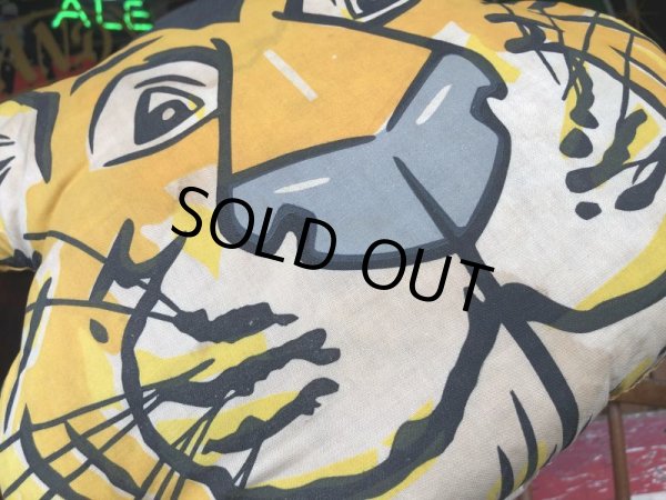 画像7: 60s Vintage Esso Exxon Friends Of The Tiger Pillow Cushion (B416) (7)