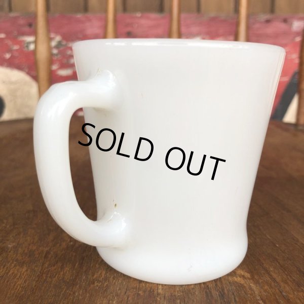 画像4: Vintage Fire King EXXON Esso Tiger D handle Mug (B414) (4)