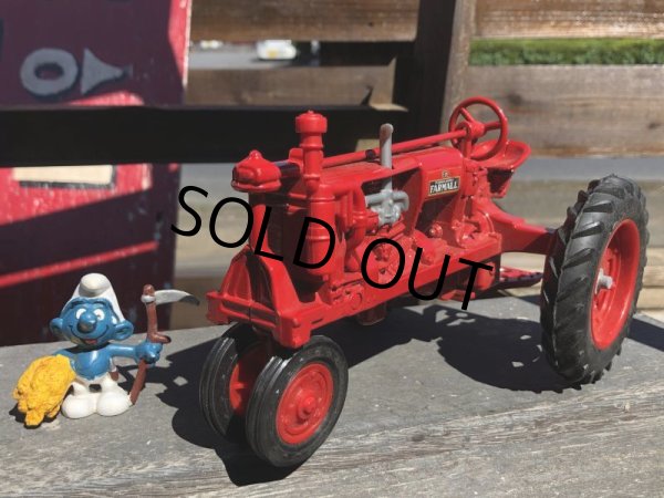 画像1: Vintage Ertl Die-Cast Tractor Farmall (B419)  (1)