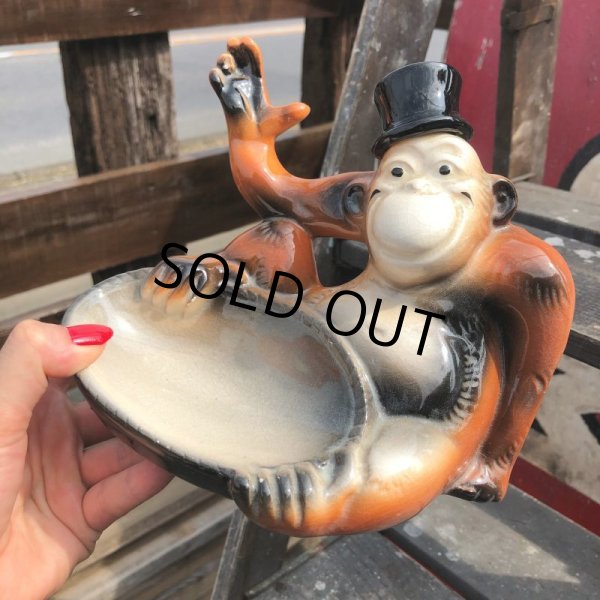 画像7: 1960s Cal Themes U.S.A Monkey Ape Dresser Caddy Valet (B436) (7)