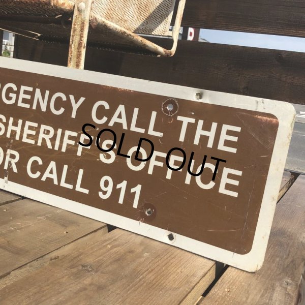 画像5: Vintage Road Sign Call 911 (B455)  (5)