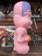 画像4: 60s Vintage Pig American Football Player Plastic Blow Mold Bank (B450) (4)