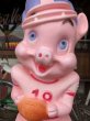 画像7: 60s Vintage Pig American Football Player Plastic Blow Mold Bank (B450) (7)
