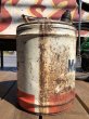 画像4: Vintage Mobil 5GL Motor Gas/Oil Can (B452)  (4)