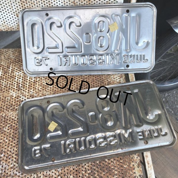 画像2: 70s Vintage License Plates JK8-220 SET (B533)  (2)