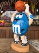 画像1: Vintage M&M's Dispenser Basketball Player Ｂ (B497)  (1)