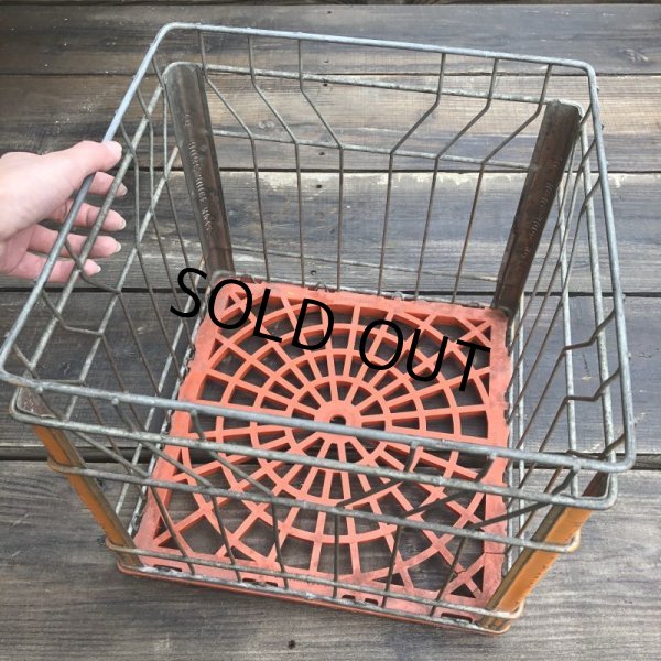 画像7: Vintage Wire Metal Milk Crate HOME JUICE MP72 (B520)  (7)