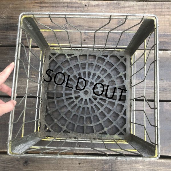 画像3: Vintage Wire Metal Milk Crate LUDWING (B518)  (3)