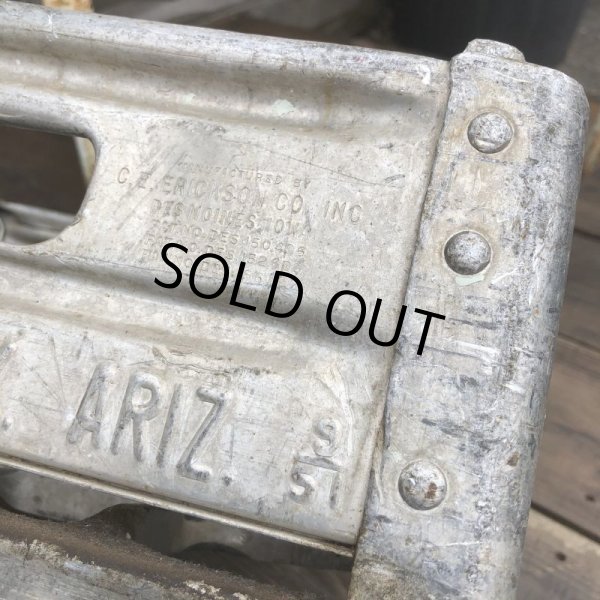 画像7: Vintage Metal Milk Crate (B515)  (7)