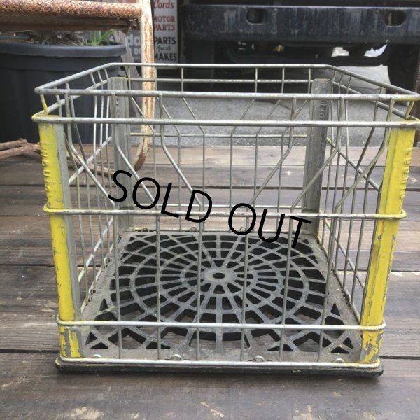 画像2: Vintage Wire Metal Milk Crate LUDWING (B518)  (2)