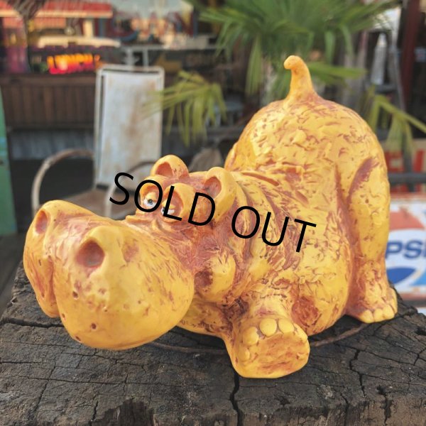 画像2: 70s Vintage Royalty Industries Hippo Coin Bank (B523)  (2)