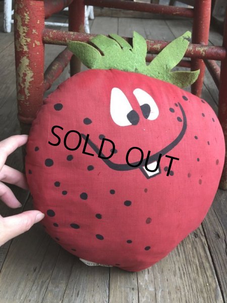 画像4: Vintage Funny Face Cloth Doll Freckle Face Strawberry (B574) (4)