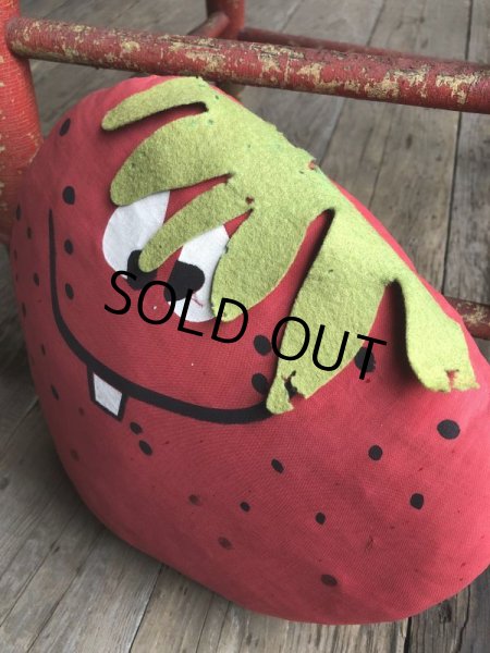 画像3: Vintage Funny Face Cloth Doll Freckle Face Strawberry (B574) (3)