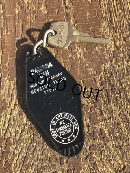 画像2: Vintage Motel Key Ramada Inn #252 (B595) (2)