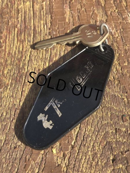 画像1:  Vintage Motel Key Trave Lodge #317 (B605) (1)