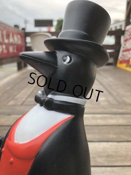 画像7: Vintage OLD CROW Kentucky Whiskey Vinyl Statue Large Size (T624) (7)