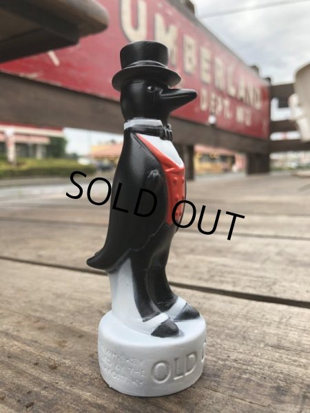 画像4: Vintage OLD CROW Kentucky Whiskey Vinyl Statue Small Size (T626) (4)