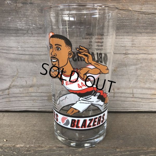 画像2: Vintage Dairy Queen Glass NBA Portland Trail Blazers '93-'94 HARVEY GRANT (G015) (2)