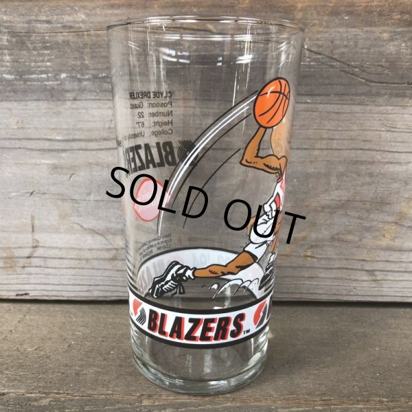 画像2: Vintage Dairy Queen Glass NBA Portland Trail Blazers '93-'94 CLYDE DREXLER (G012) (2)