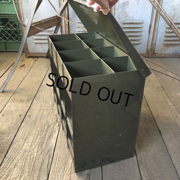 画像8: 40s Vintage LYON Mettal Tool Cabinet (B667) (8)