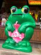 画像1: 70s Vintage Hippie LOVE Frog Plastic Bank (B677) (1)