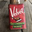 画像2: Vintage Velvet Tabacco Pocket Tin Can (B683)     (2)