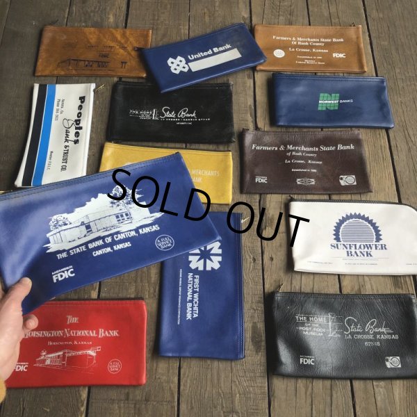 画像6: Vintage Zippered Vinyl Bank Money Bag (B720) (6)