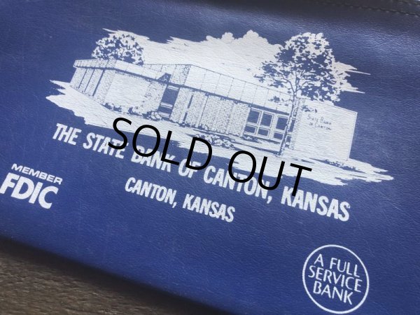 画像2: Vintage Zippered Vinyl Bank Money Bag (B720) (2)